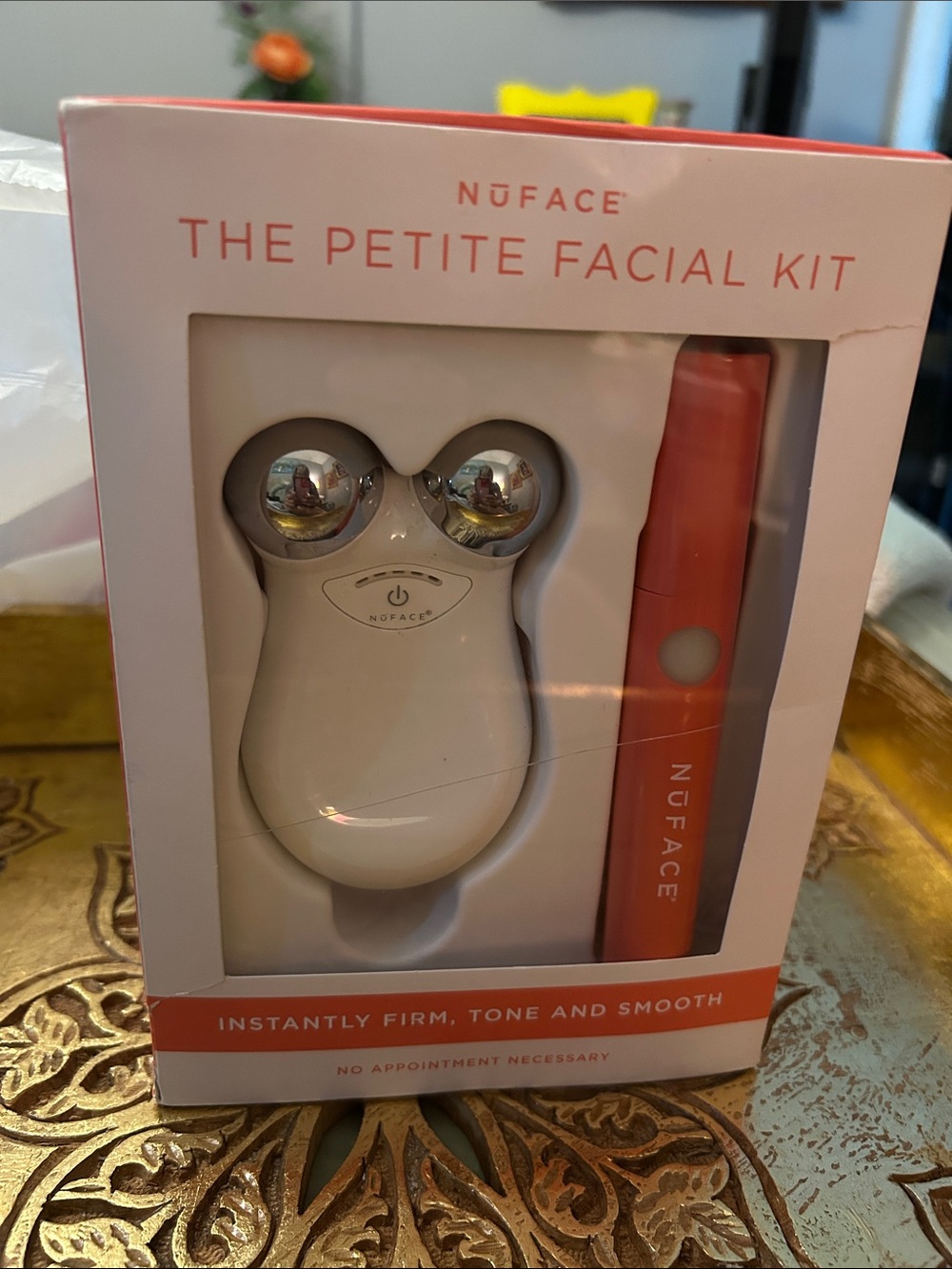 NuFace Petite Facial Kit - White Device with Coral Pen